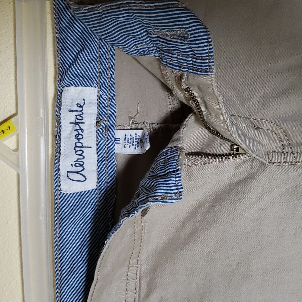 Aeropostale khaki shorts